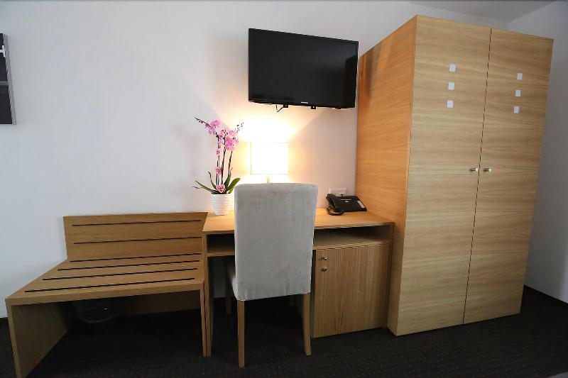 Businesshotel Lux - Oda