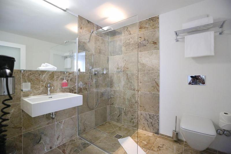 Businesshotel Lux - Oda