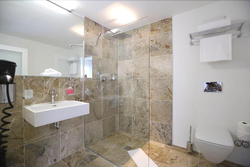 Businesshotel Lux - Oda