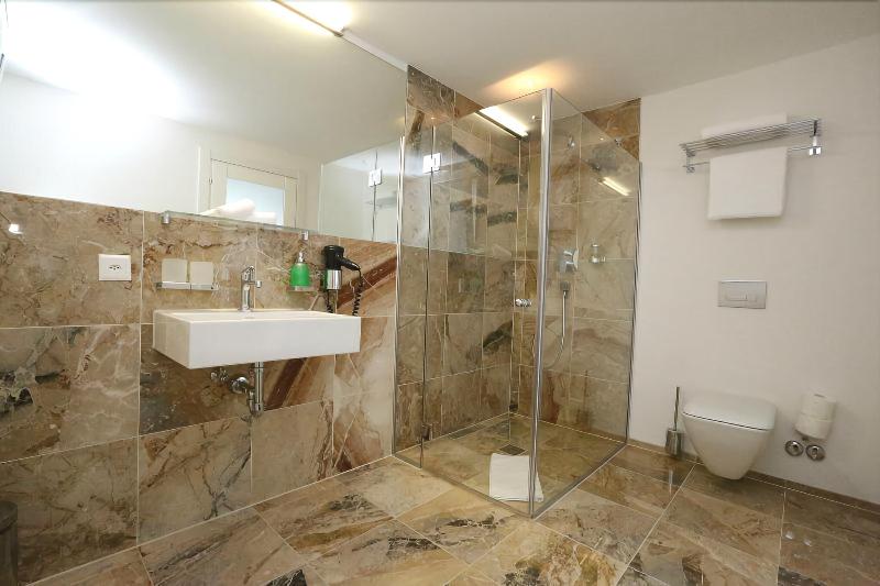 Businesshotel Lux - Oda