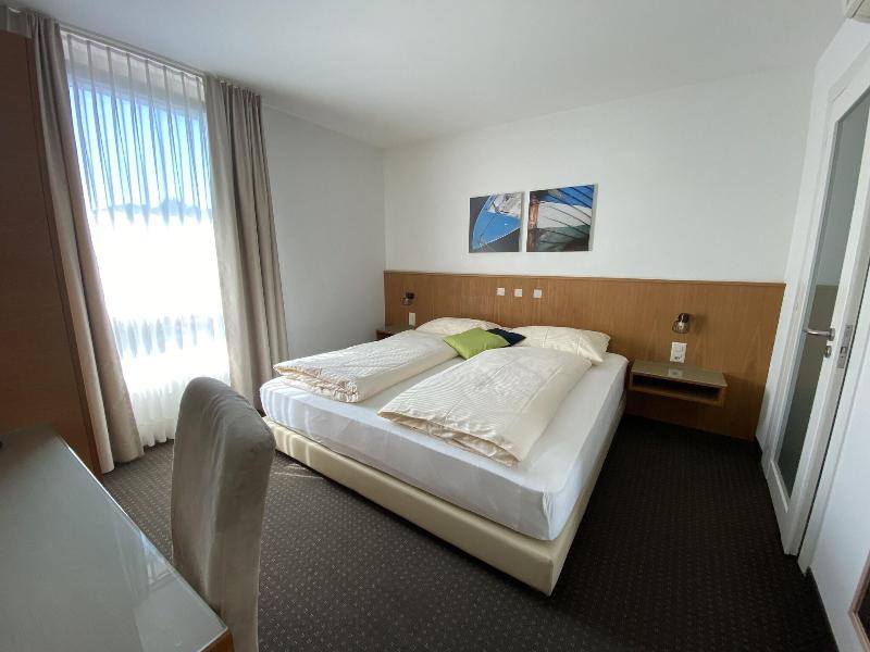 Businesshotel Lux - Oda