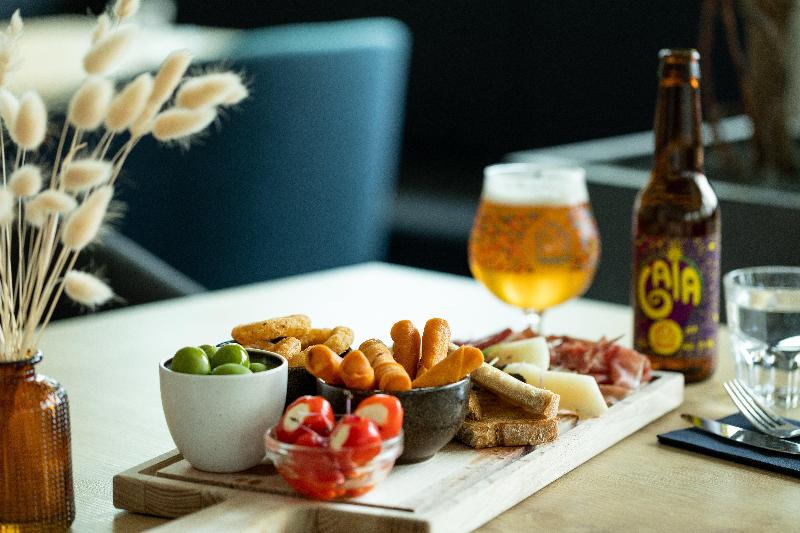 Holiday Inn Express Amsterdam - North Riverside - Bar
