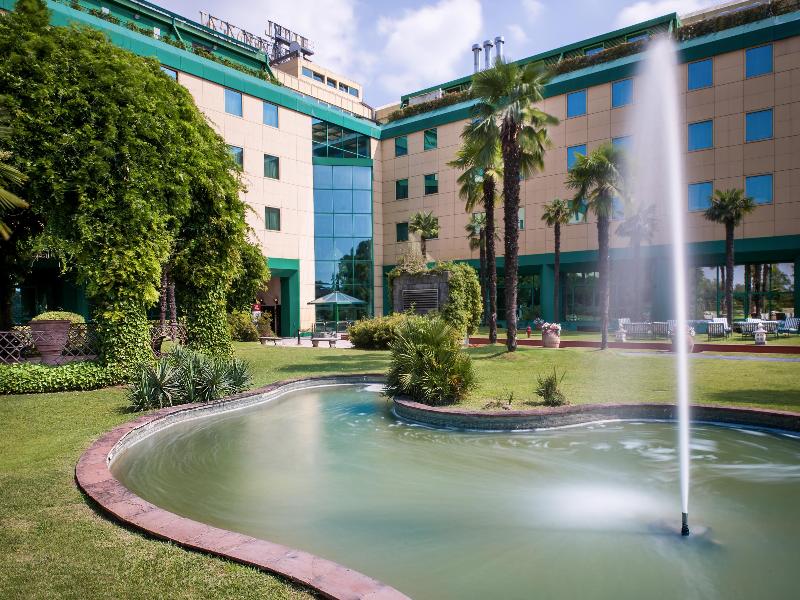 Royal Garden Hotel - Genel