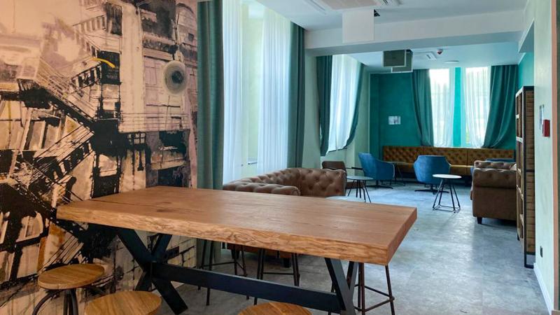 Trip Inn Living & Suites - Lobi