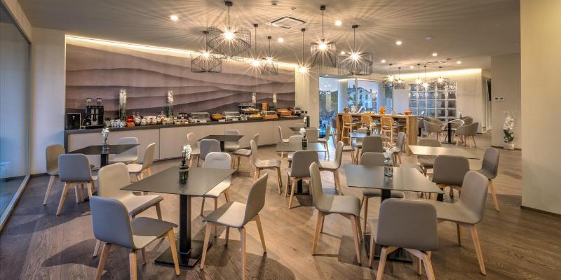 The Cube Hotel - Bar
