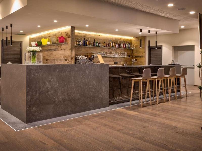 The Cube Hotel - Bar