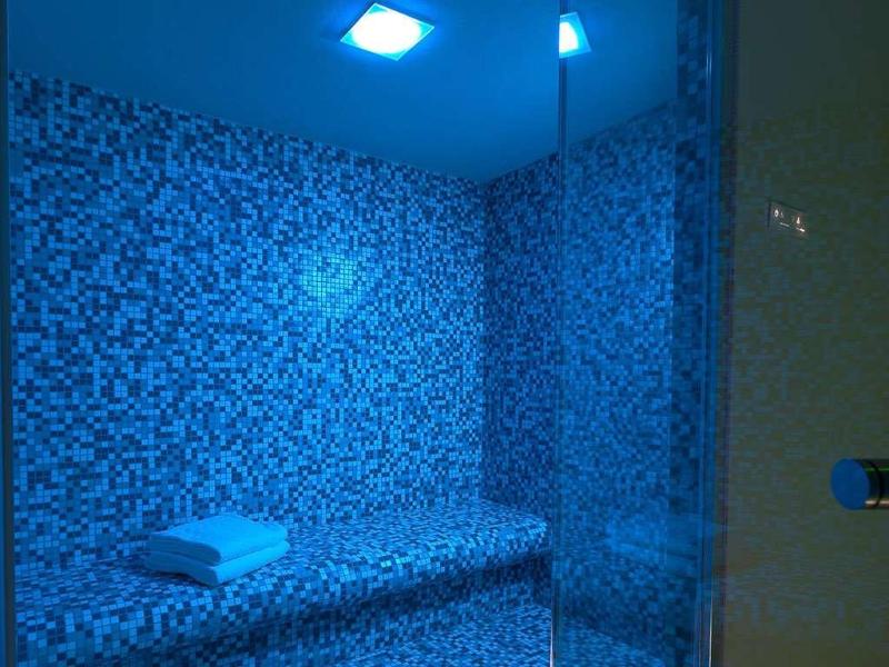 The Cube Hotel - Aktivite