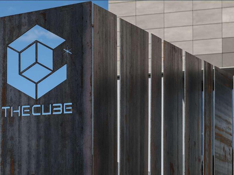The Cube Hotel - Genel