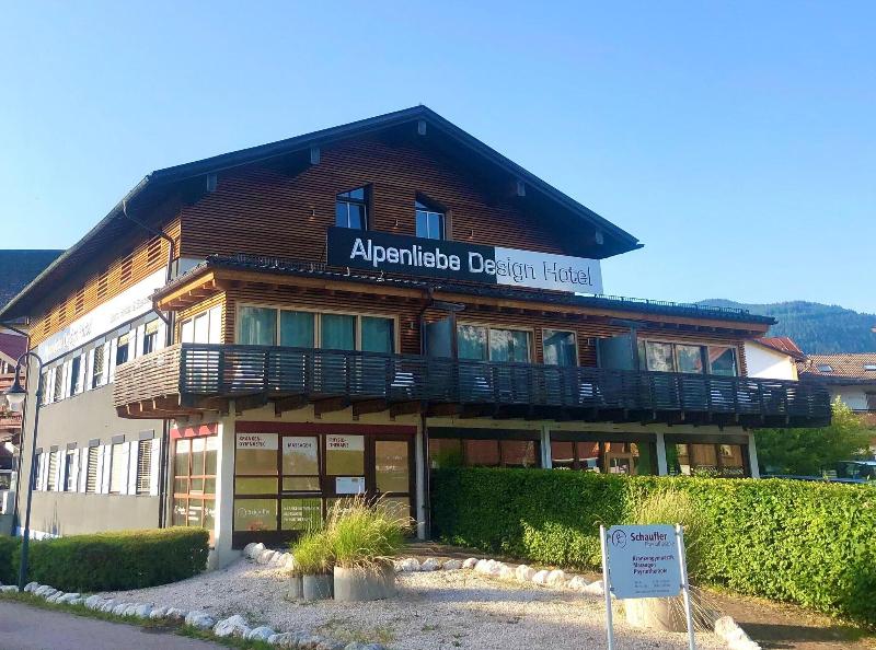 Alpenliebe Design Hotel - Genel