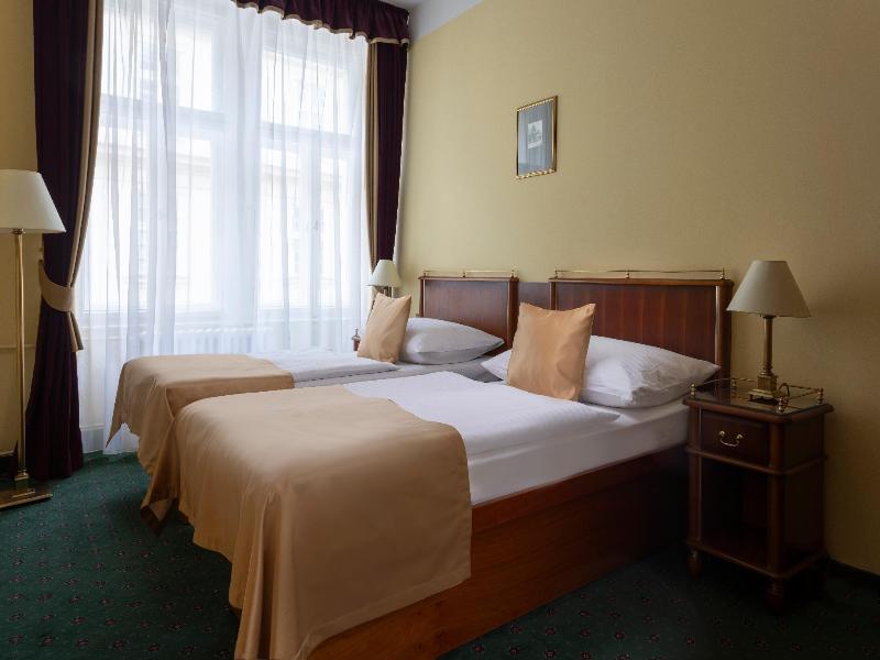 William Sivek Hotels - Oda