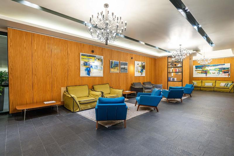 Grand Hotel Suhl - Lobi