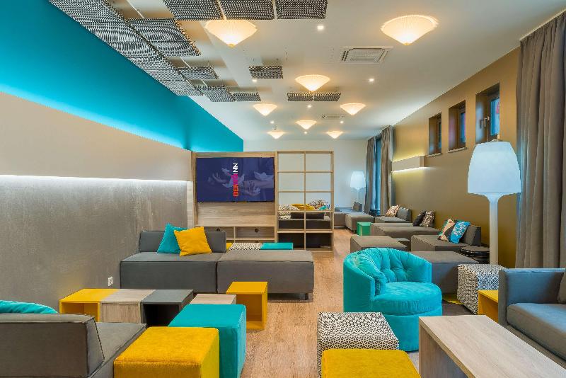 Ramada Encore by Wyndham Munich Messe - Lobi