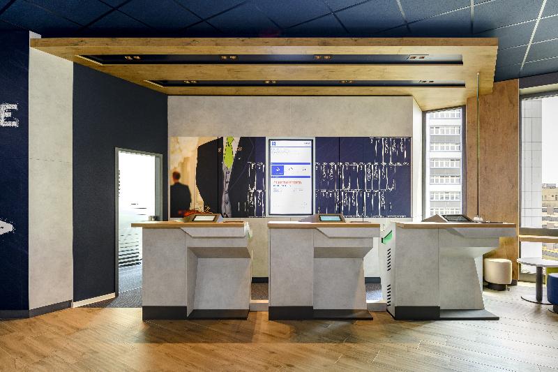 ibis budget Bremen City Center - Lobi