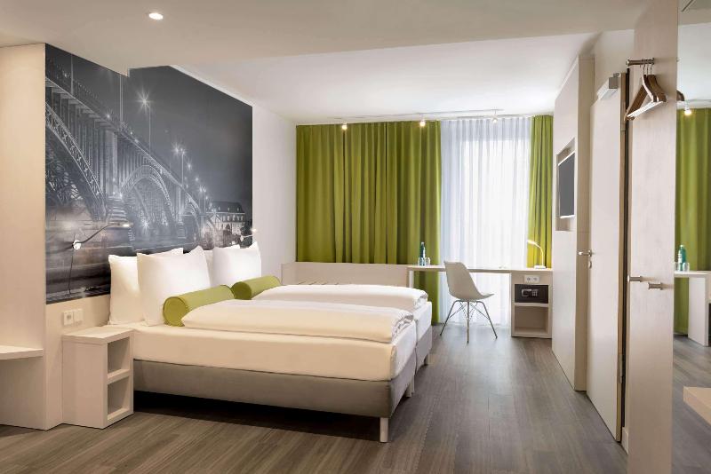 Super 8 by Wyndham Mainz Zollhafen - Oda