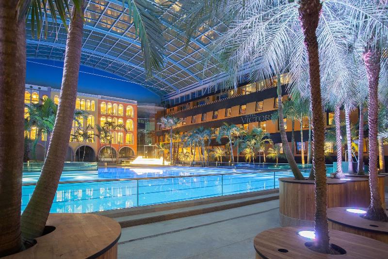 Hotel Victory Therme Erding - Havuz