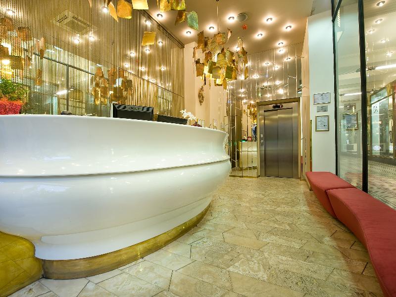 EA Hotel Rokoko - Lobi