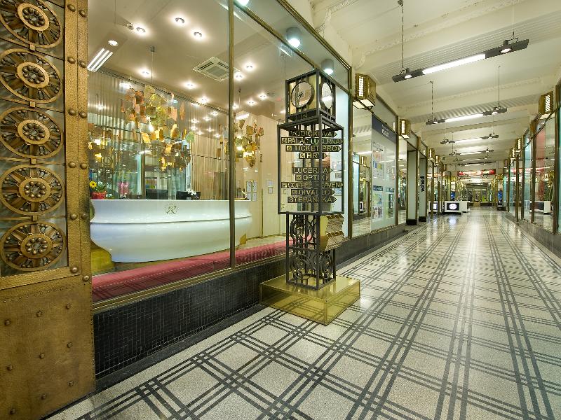 EA Hotel Rokoko - Lobi