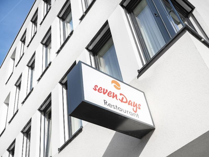 sevenDays Hotel BoardingHouse - Lobi