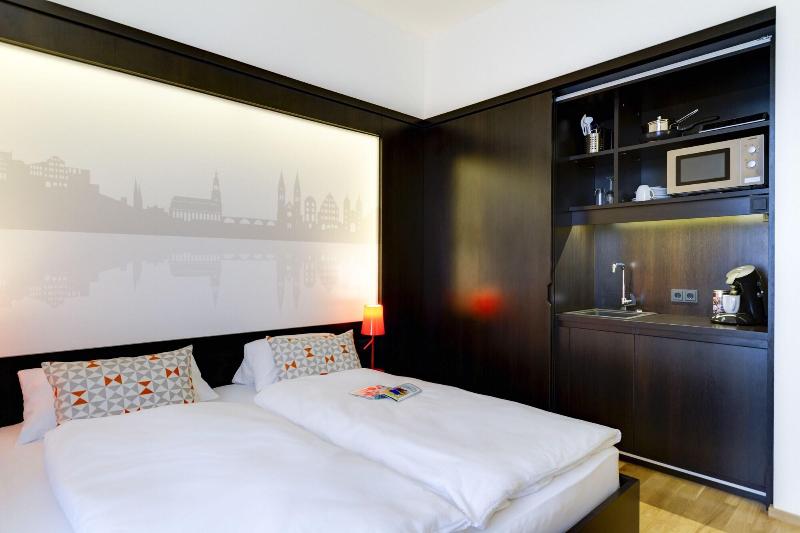 sevenDays Hotel BoardingHouse - Oda
