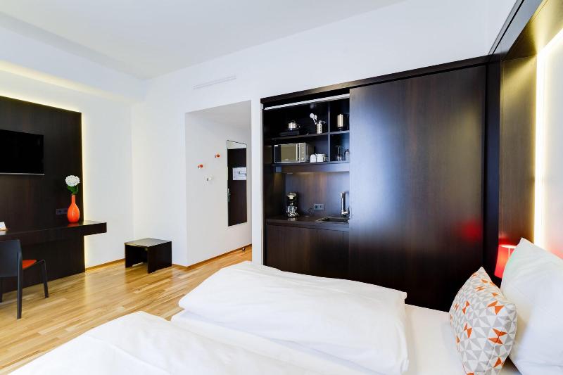 sevenDays Hotel BoardingHouse - Oda