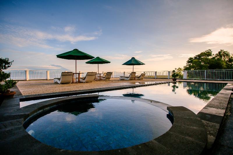 Samuh Sunset Hotel Nusa Penida by Pramana - Havuz