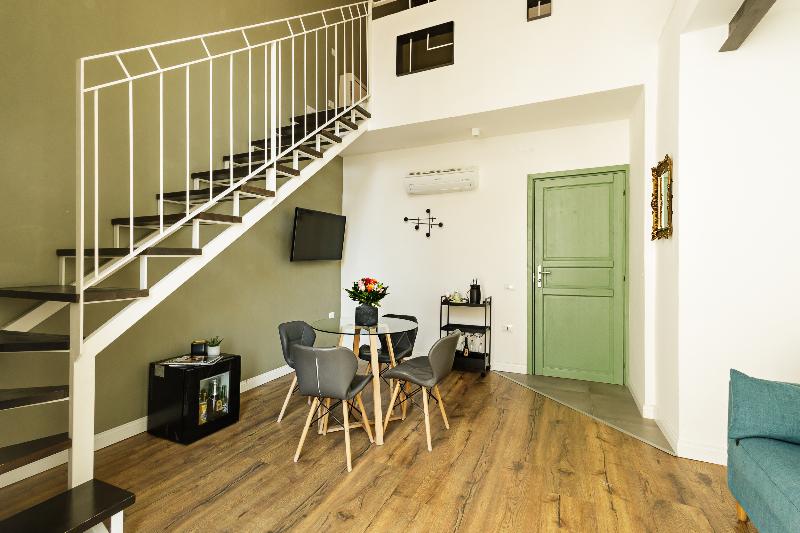 Pala Suites - Oda
