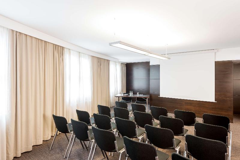 NH Berlin Kurfürstendamm - Toplantı
