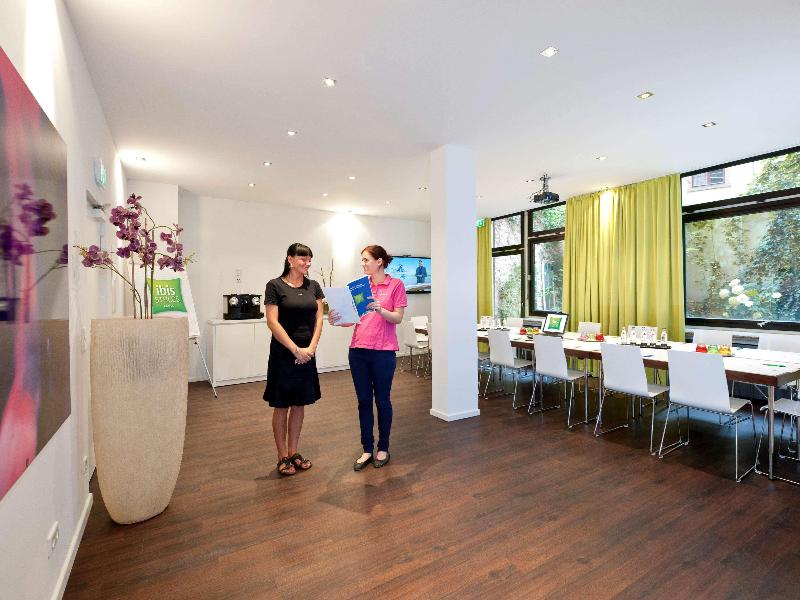 ibis Styles Frankfurt City - Genel