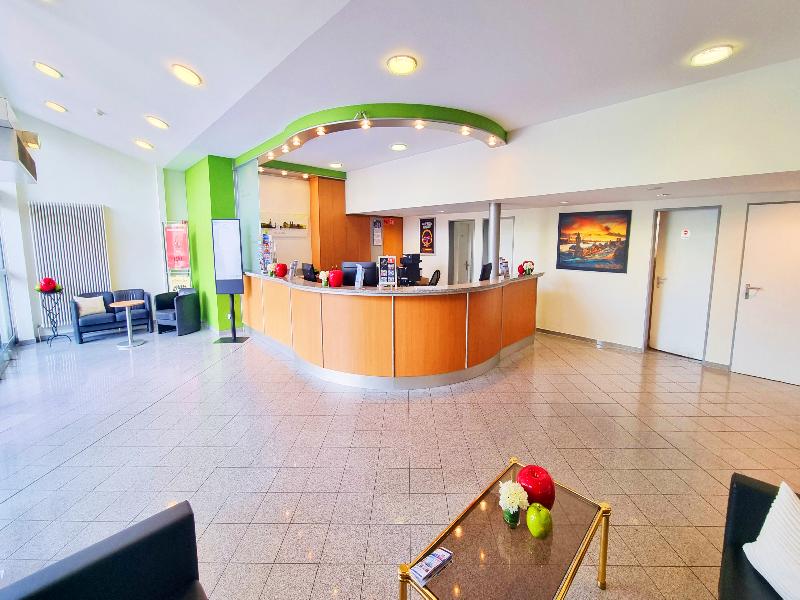 Panorama Inn Hotel und Boardinghaus - Lobi