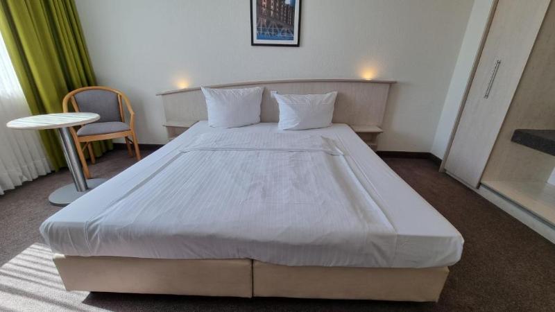 Panorama Inn Hotel und Boardinghaus - Oda