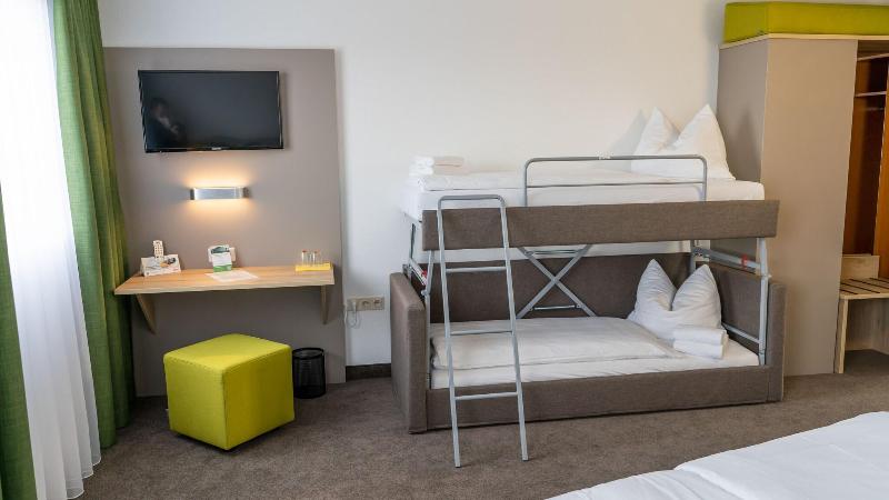 Highway Hotel - Lobi