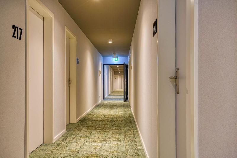 Premier Inn Wuppertal City Centre - Lobi