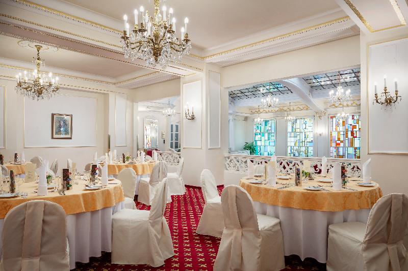 Ambassador Zlata Husa - Restoran