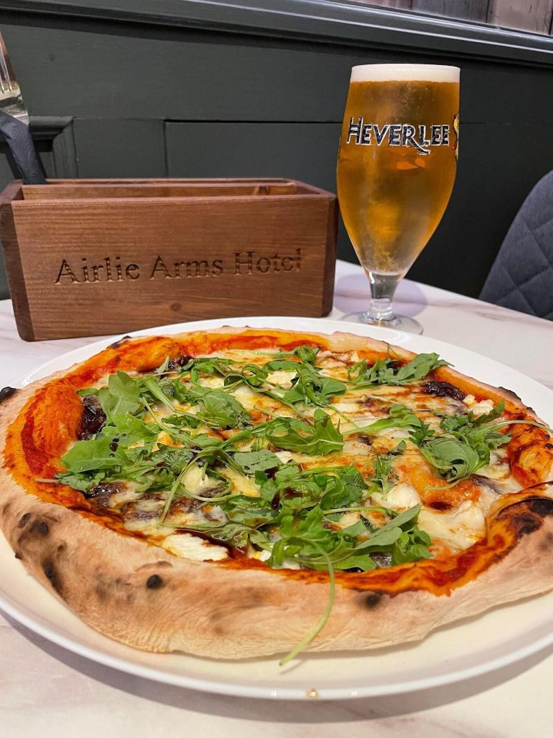 Airlie Arms Hotel - Restoran
