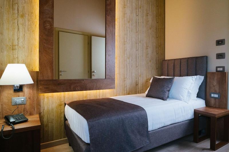 Lake Hotel La Pieve - Oda