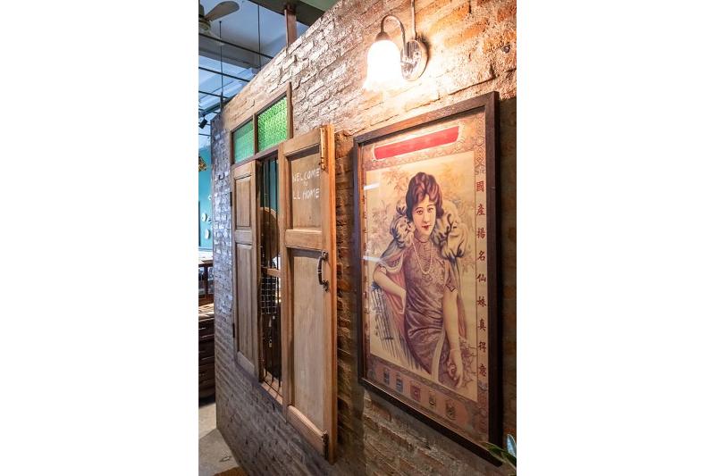 Live Local Cafe and Hotel 420 Cannabis Friendly - Lobi