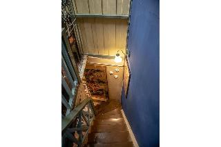 Live Local Cafe and Hotel 420 Cannabis Friendly fotoÄŸrafÄ±