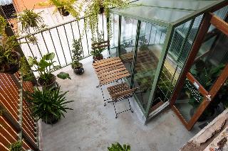 Live Local Cafe and Hotel 420 Cannabis Friendly fotoÄŸrafÄ±