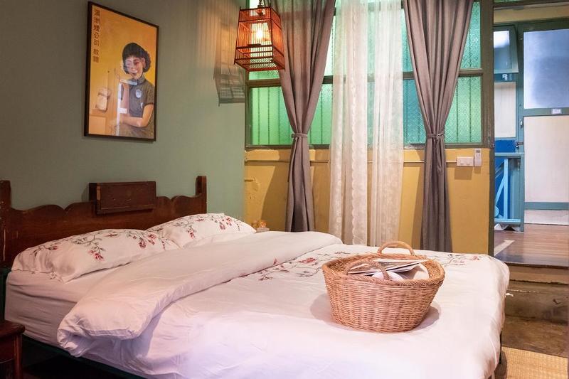 Live Local Cafe and Hotel 420 Cannabis Friendly - Oda