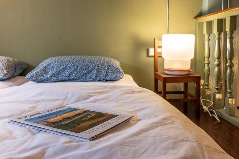 Live Local Cafe and Hotel 420 Cannabis Friendly - Oda