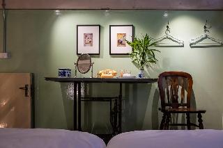Live Local Cafe and Hotel 420 Cannabis Friendly fotoÄŸrafÄ±