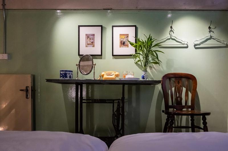 Live Local Cafe and Hotel 420 Cannabis Friendly - Oda