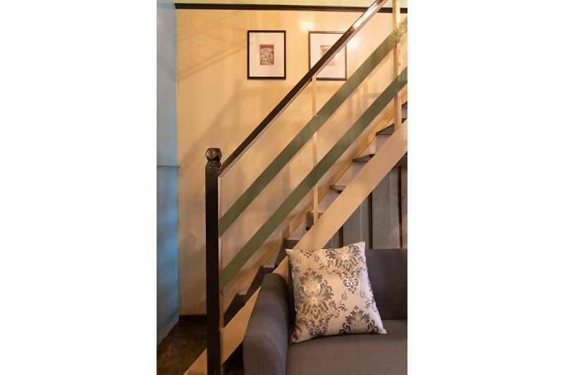 Live Local Cafe and Hotel 420 Cannabis Friendly - Oda