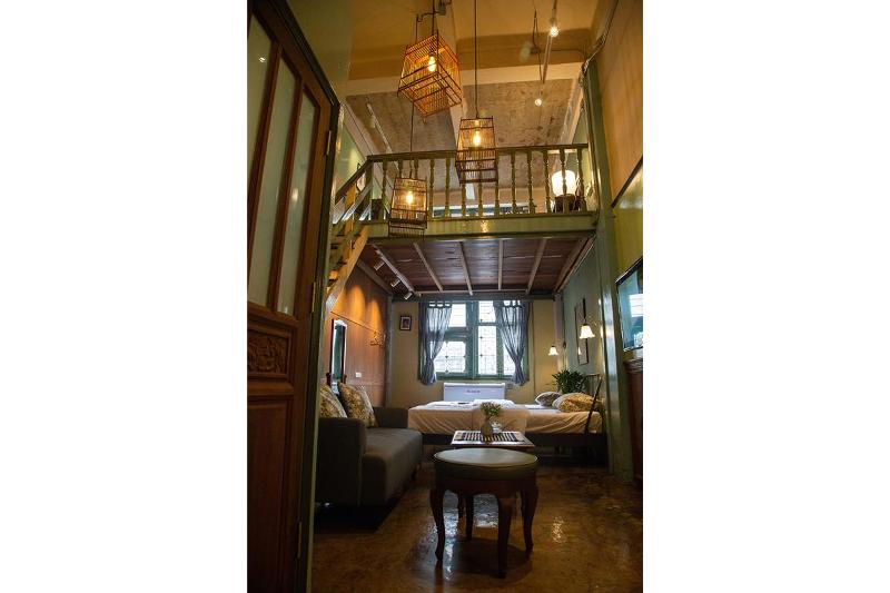 Live Local Cafe and Hotel 420 Cannabis Friendly - Oda