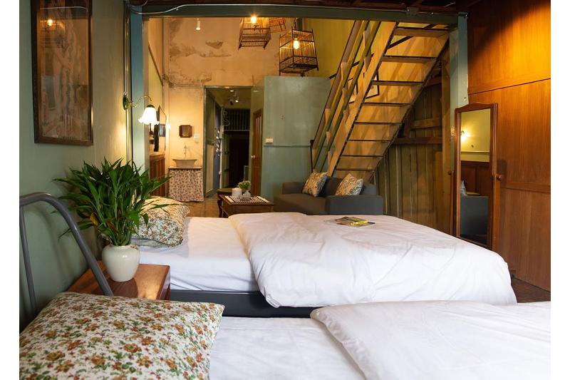 Live Local Cafe and Hotel 420 Cannabis Friendly - Oda