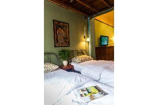 Live Local Cafe and Hotel 420 Cannabis Friendly fotoÄŸrafÄ±