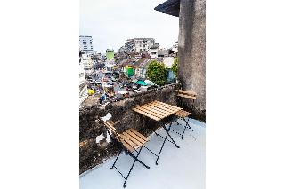 Live Local Cafe and Hotel 420 Cannabis Friendly fotoÄŸrafÄ±