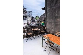 Live Local Cafe and Hotel 420 Cannabis Friendly fotoÄŸrafÄ±