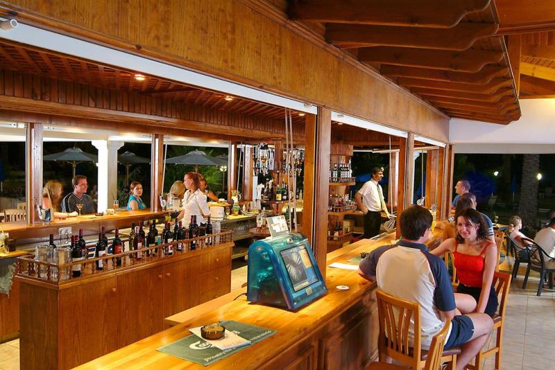 Nissiana Hotel and Bungalows - Bar
