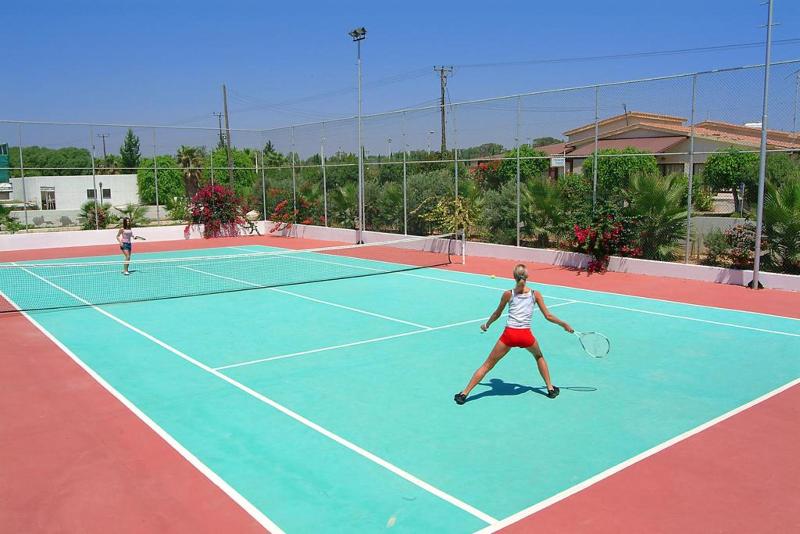 Nissiana Hotel and Bungalows - Aktivite